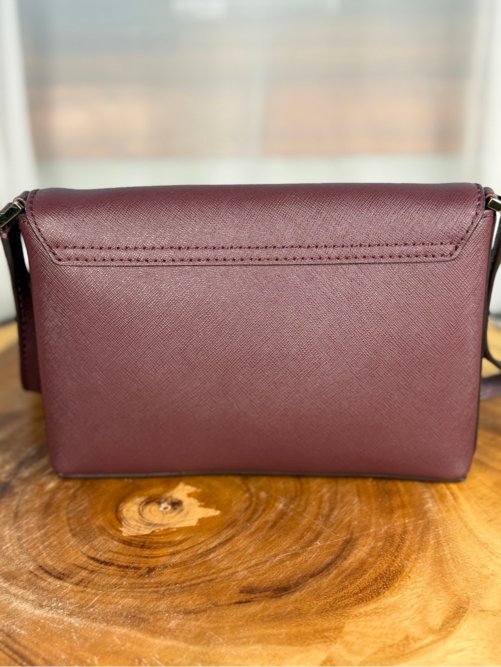 Kate Spade Plum Burgundy Saffiano Leather Crossbody - Turn Lock Gold HW - EUC - Picture 5 of 13